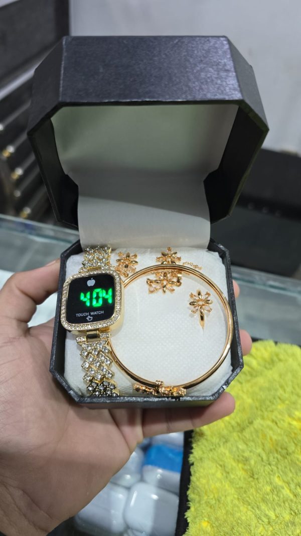 Royal luxury 4 in 1 ladies gift set